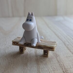 Moomin Figurine, Sitting, New, 4cm Tall
